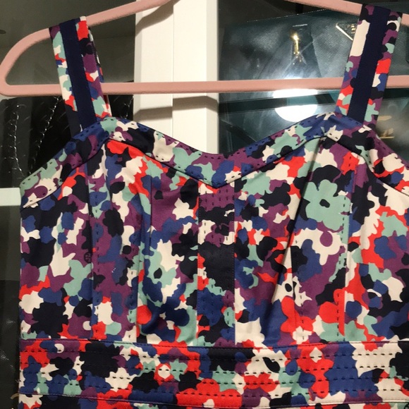 Tory Burch dresses. - Picture 4 of 5